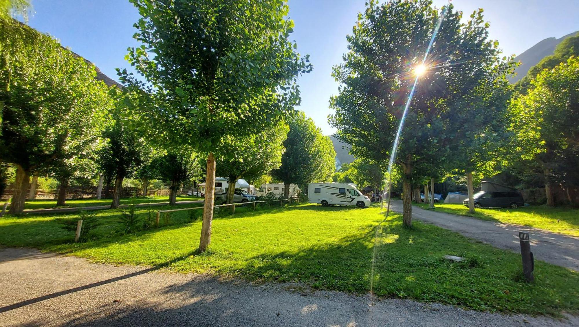 Camping Llavorsí Exterior photo